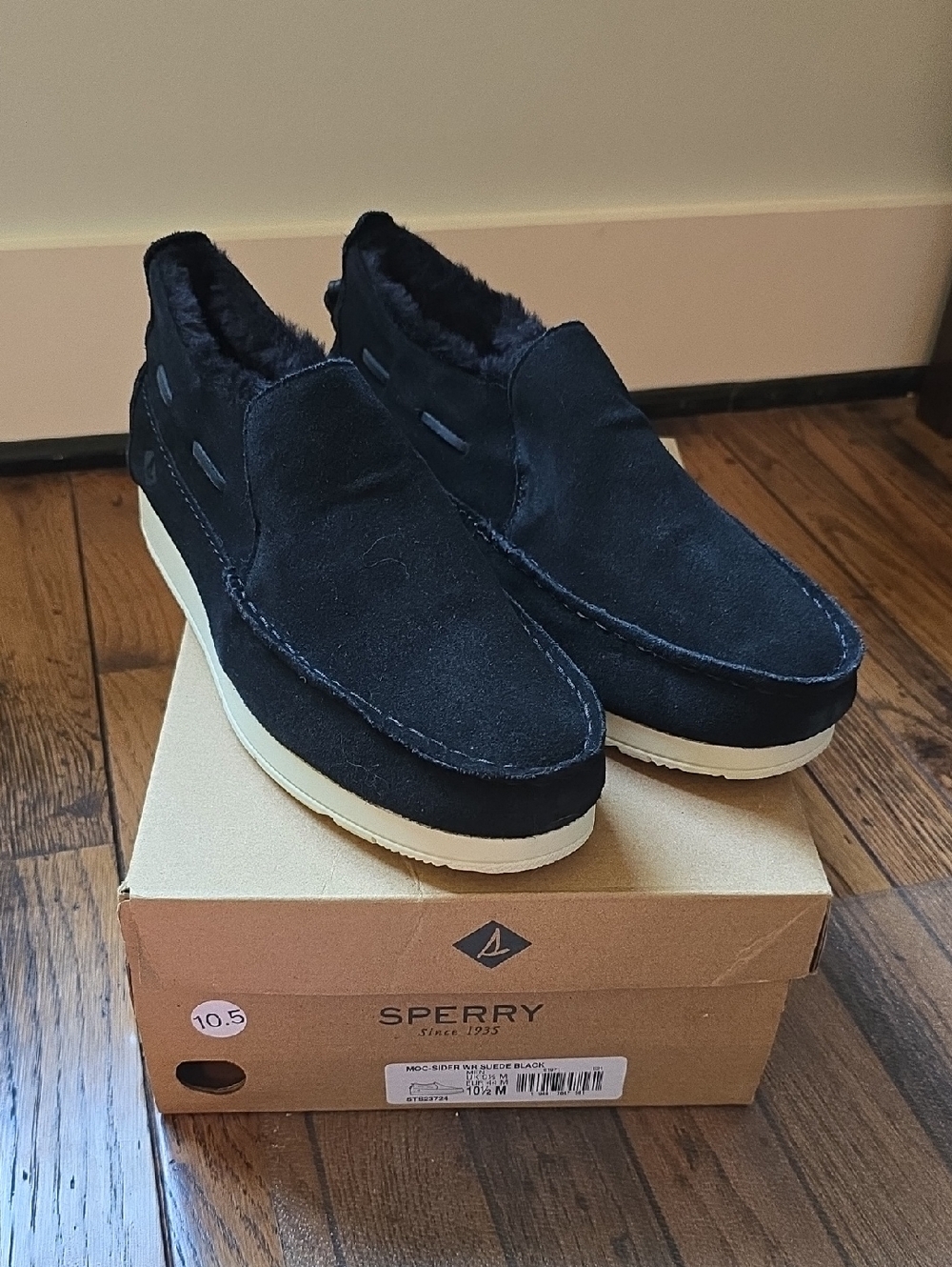 Sperry Moccasin Suede Black - BNIB - 10-1/2